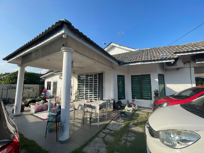  RUMAH SEMI-D SINGLE STOREY BUKIT SETONGKOL KUANTAN {CORNER LOT & FREEHOLD} - photo 11