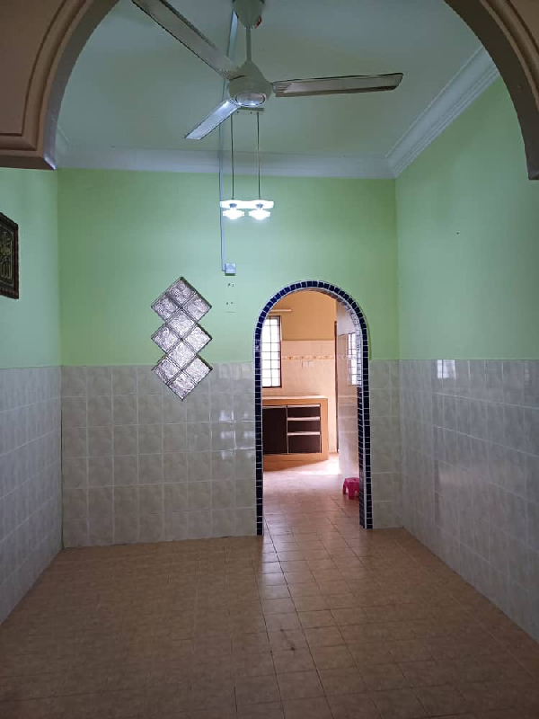 Rumah cantik Teres 2 Tingkat Taman Mahkota . (Renovated) - photo 9