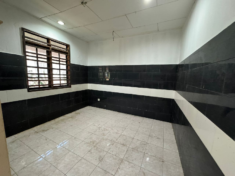 Rumah Teres Setingkat Bandar Kuantan Putri Sg Soi, Kuantan FULLY RENOVATED - photo 4