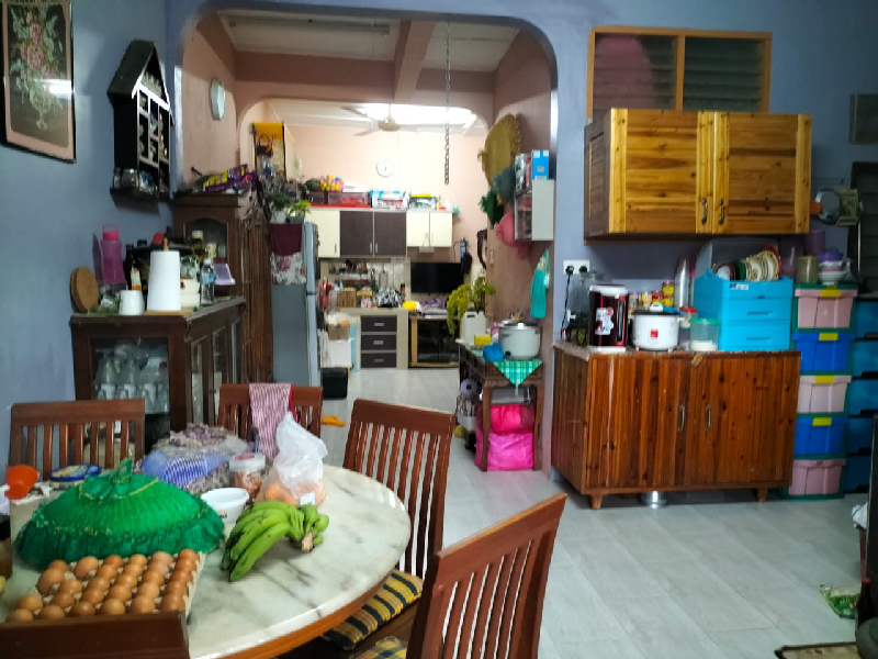 Rumah Teres Setingkat Taman Pelindung Bayu, fully renovated  - photo 3