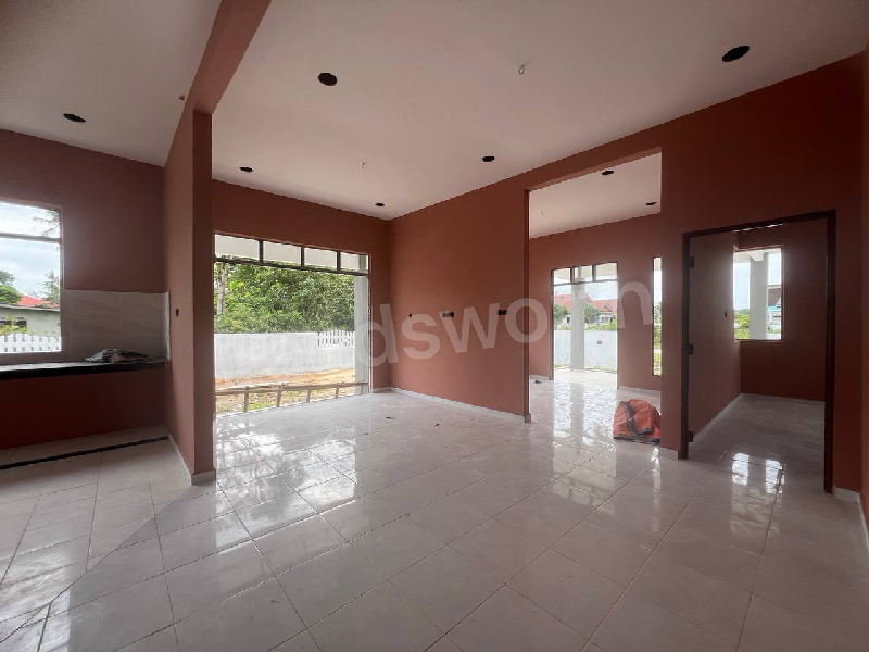 Rumah banglo setingkat baru di Tebing Tembah Paka - photo 3