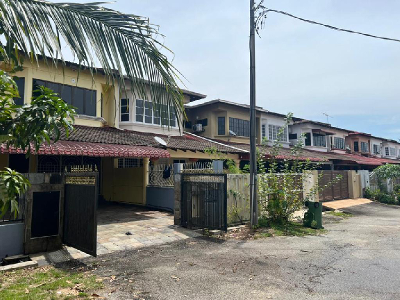 Rumah Teres Endlot Dua Tingkat Alor Akar Kuantan - photo 6