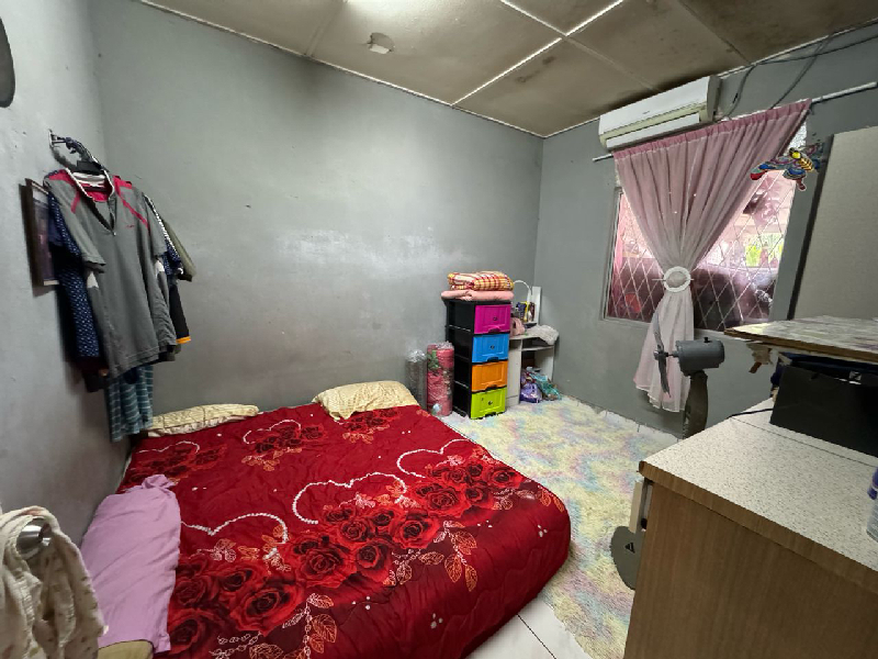 Rumah Teres Setingkat Sungai Isap Perdana Fully Renovated - photo 3