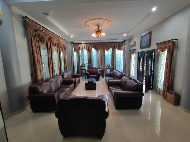 RUMAH BANGLO 2 TINGKAT BUKIT ISTANA , KUANTAN - photo 2