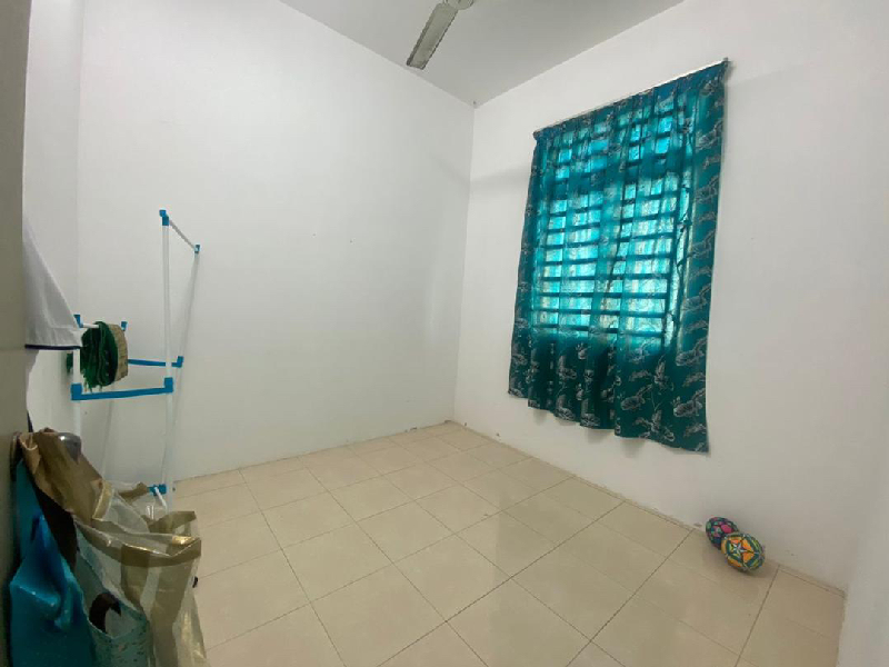 Rumah Teres Setingkat Kg Padang Jaya  Untuk Dijual - photo 3