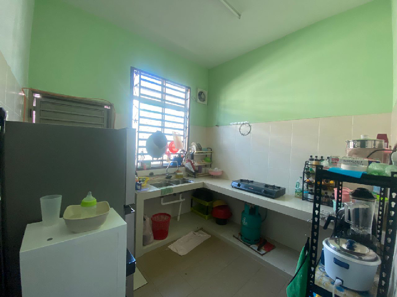 Rumah Teres Setingkat Kg Padang Jaya  Untuk Dijual - photo 8