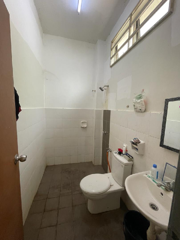RUMAH TERES SETINGKAT KOTASAS P2 (AZALEA) PANAS PAGI - photo 2