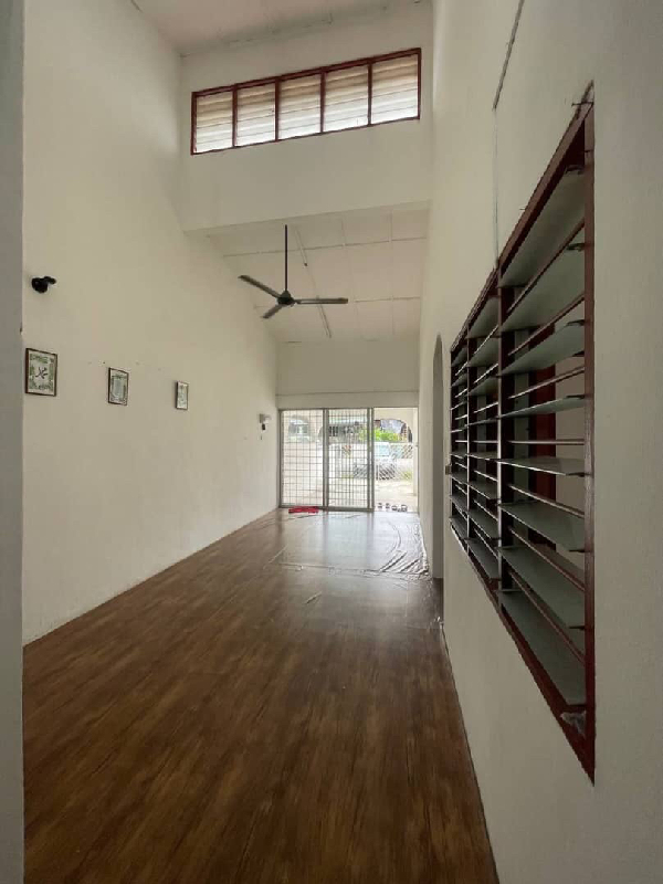 Rumah TERES SETINGKAT TAMAN SRI MAHKOTA BATU 12 KUANTAN PAHANG  - photo 7