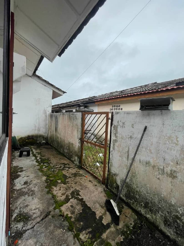 Rumah TERES SETINGKAT TAMAN SRI MAHKOTA BATU 12 KUANTAN PAHANG  - photo 9