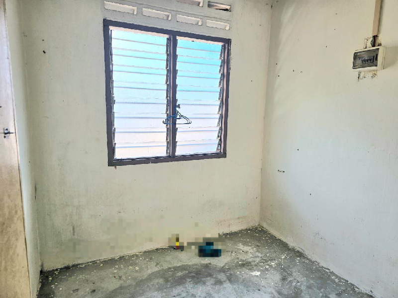 Rumah Teres 2 tingkat  Taman Seri Kalongan , Telok Kalong Kijal Kemaman Trg - photo 2