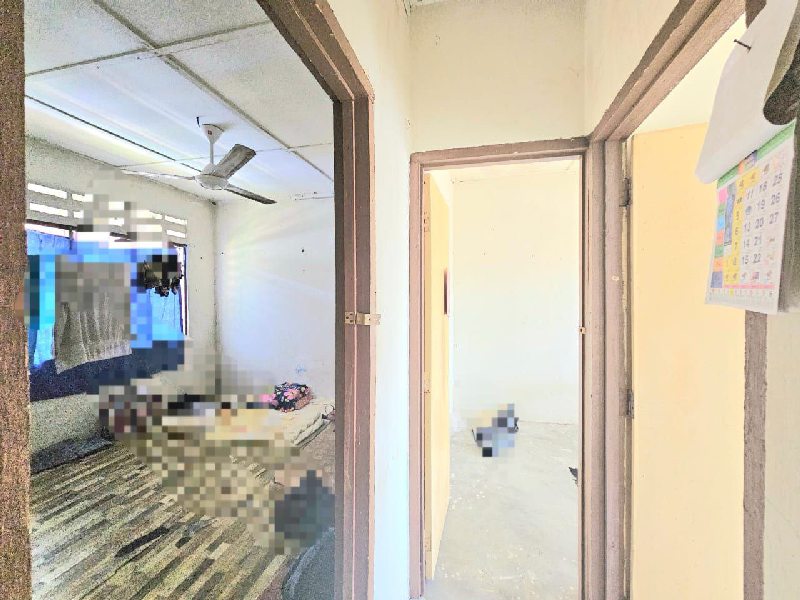 Rumah Teres 2 tingkat  Taman Seri Kalongan , Telok Kalong Kijal Kemaman Trg - photo 3