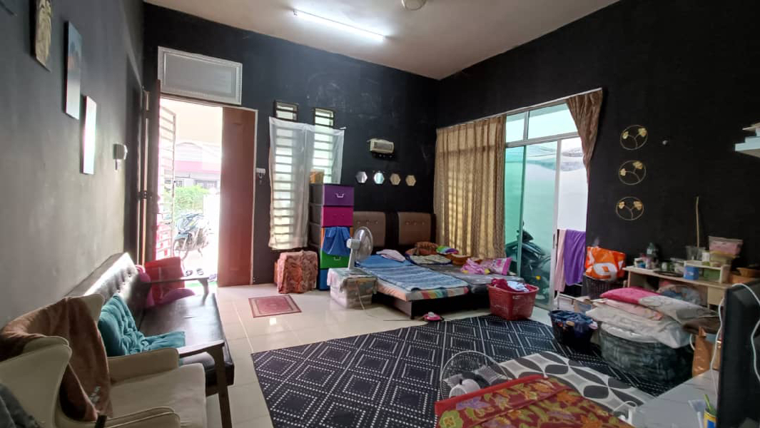 rumah end lot balok makmur cantik - photo 2