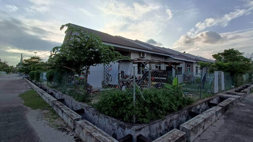 rumah end lot balok makmur cantik - photo 6