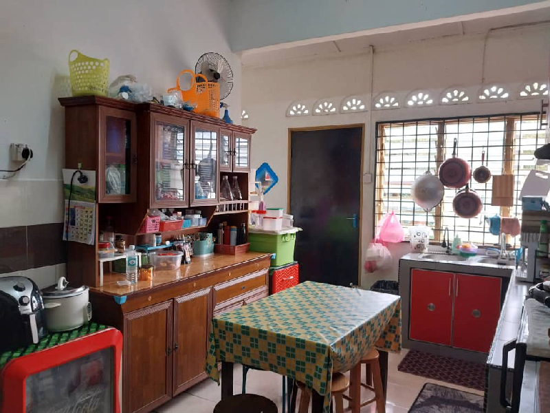 Rumah Teres Taman Alor Ara Kenanga Kampung Ketapang Tengah, Pekan - photo 5