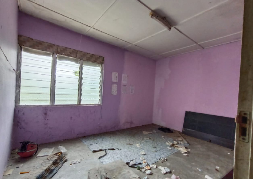 HARGA RM100K Rumah TERES 2 TINGKAT TAMAN TAS RIA, KUANTAN  - photo 4