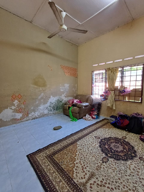 Rumah Semi D Setingkat Kg Padang Jaya Kuantan - photo 4
