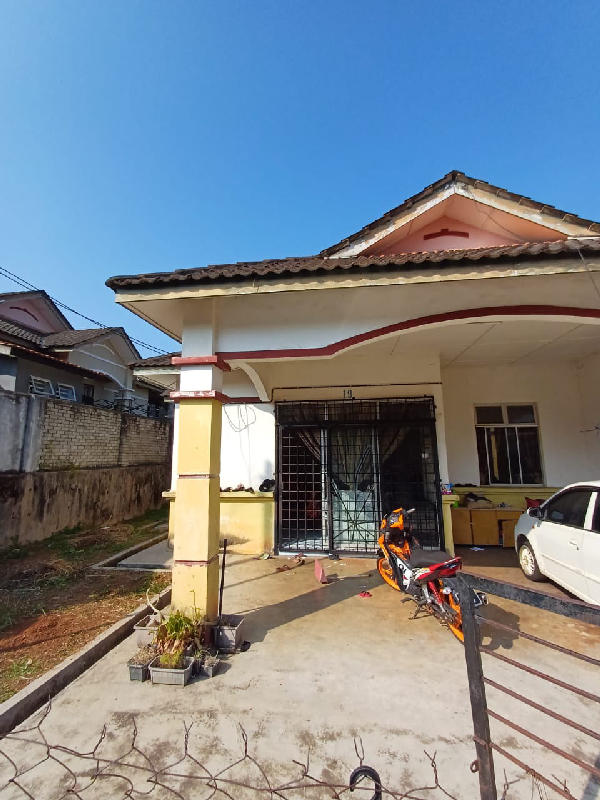 Rumah Semi D Setingkat Kg Padang Jaya Kuantan - photo 9