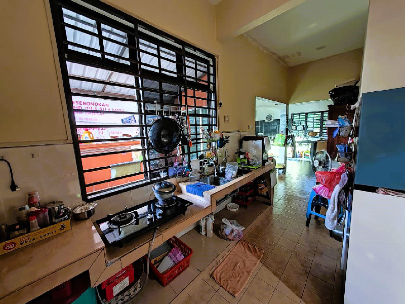 RUMAH SEMI-D SETINGKAT DI KG. PANTAI BARU BESERAH, KUANTAN UNTUK DIJUALKAN. - photo 6