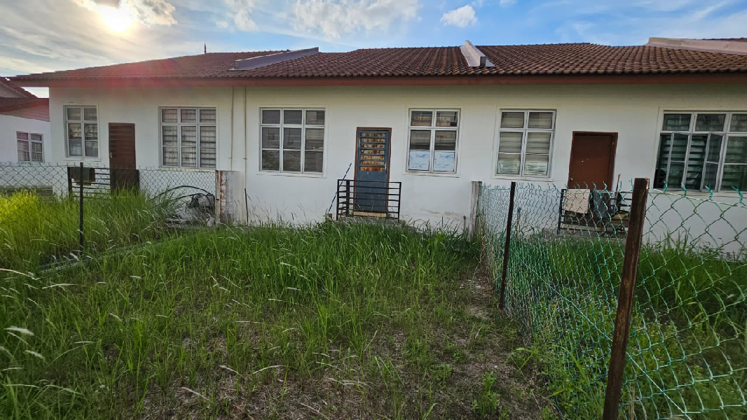 RUMAH TERES CANTIK TAMAN PANDAN DAMAI - photo 8