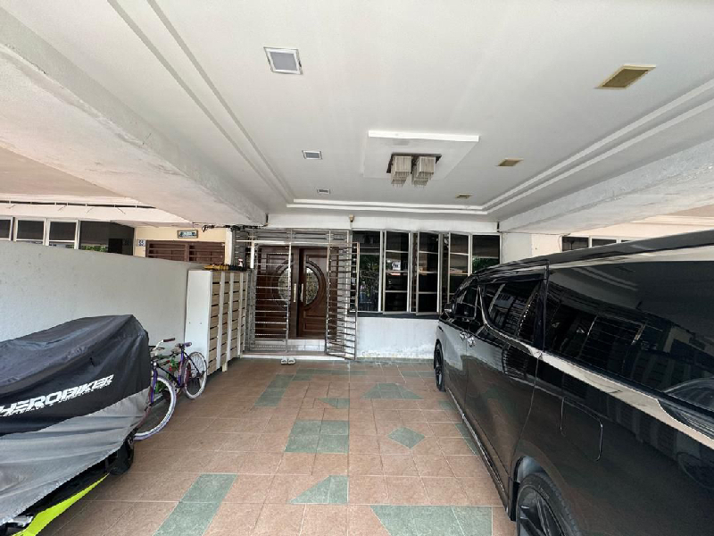 RUMAH TERES 2 TINGKAT RENOVATED ,INDERA MAHKOTA 8 ( IM8) FULLY FURNISHED - photo 12