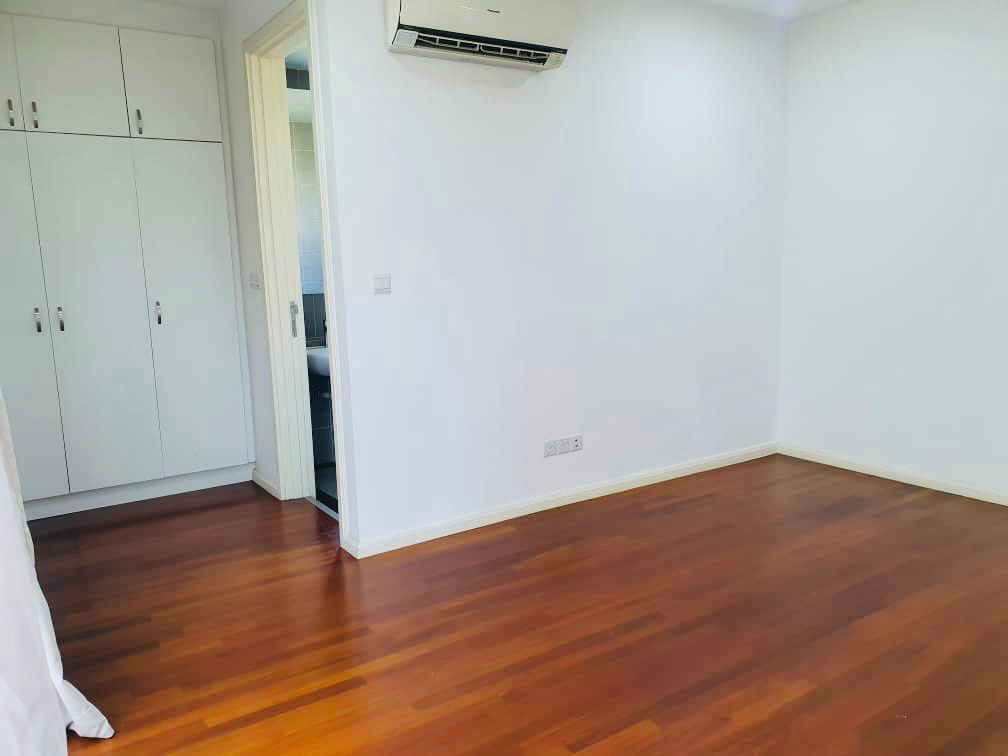 ThE RaFFLeSia DaMaNSaRa PeRDaNa WitH PriVaTE LiFT - photo 7