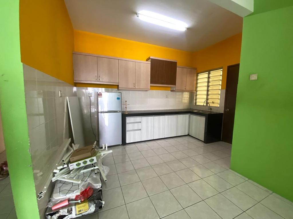 MuRaH PaRTLy FuRNiSHED Pv3 BiLiK 4 KL EaST MaLL - photo 3