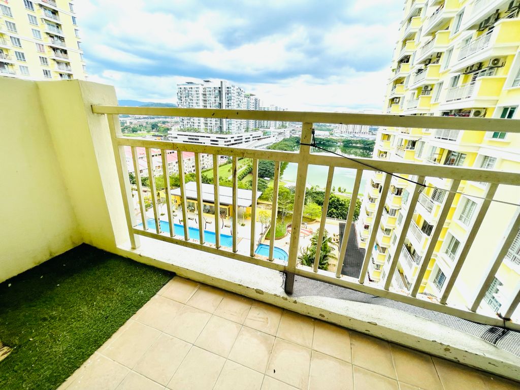 PLaTiNUM PV12 CenTRaL FuLLy FuRNishED 3 biLiK - photo 2