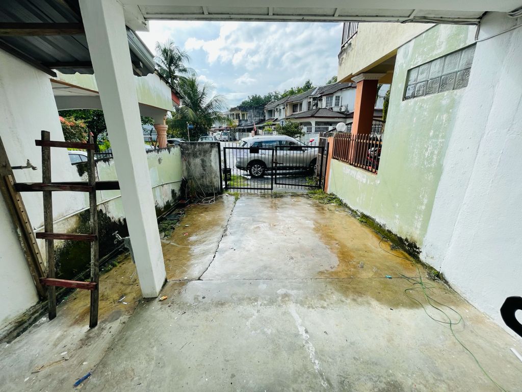 TeReS 2 TingKaT FReEHoLd TaMaN SRi GoMBaK - photo 5