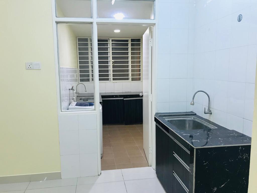 CoRNeR UNiT PV2 TAMaN MeLaTi 4 BiLiK FaCiNG PoOL - photo 7
