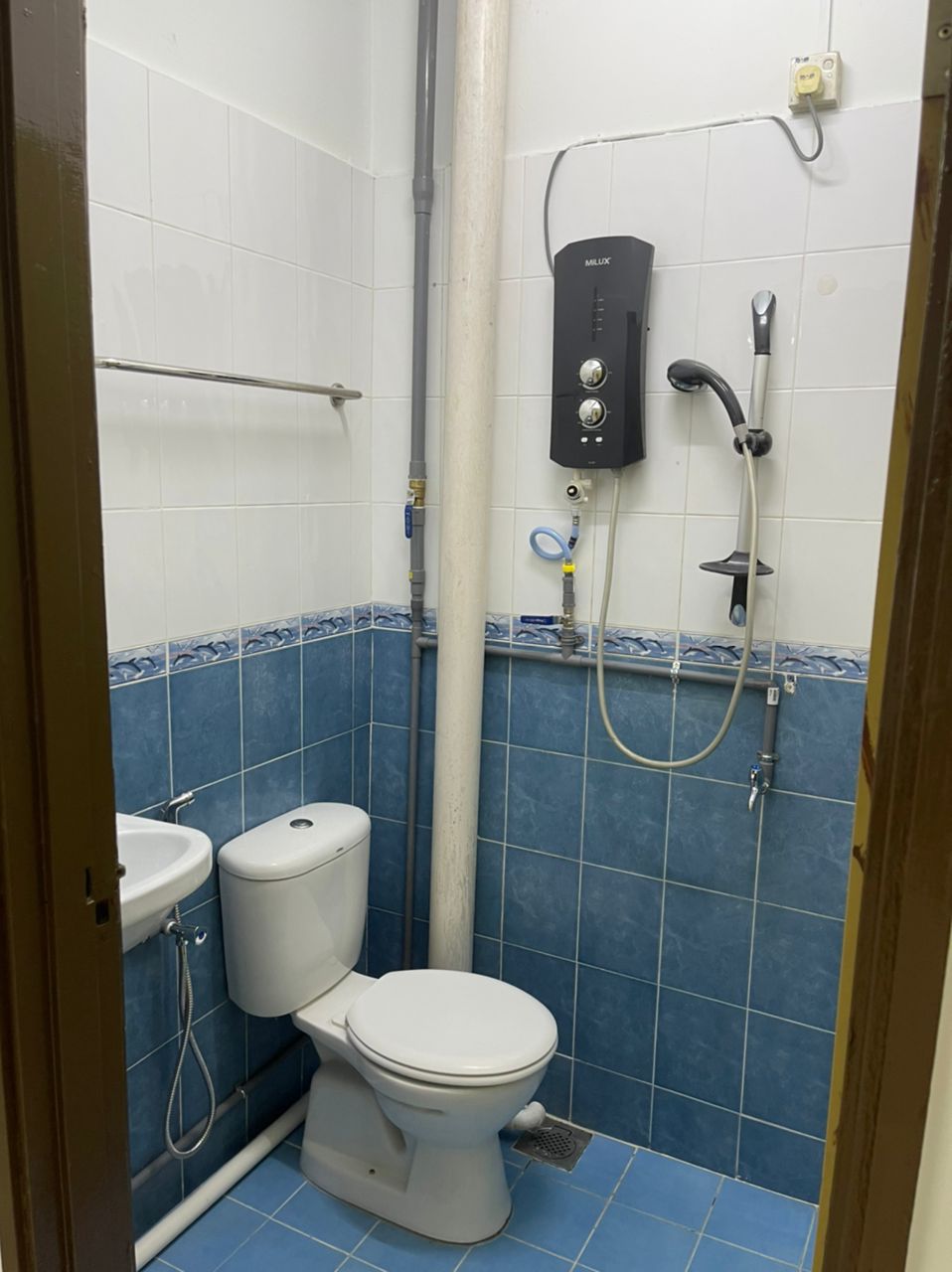 RuMaH SETiNGKaT FREeHoLd SETaPaK InDaH DaNaU KOTa - photo 3