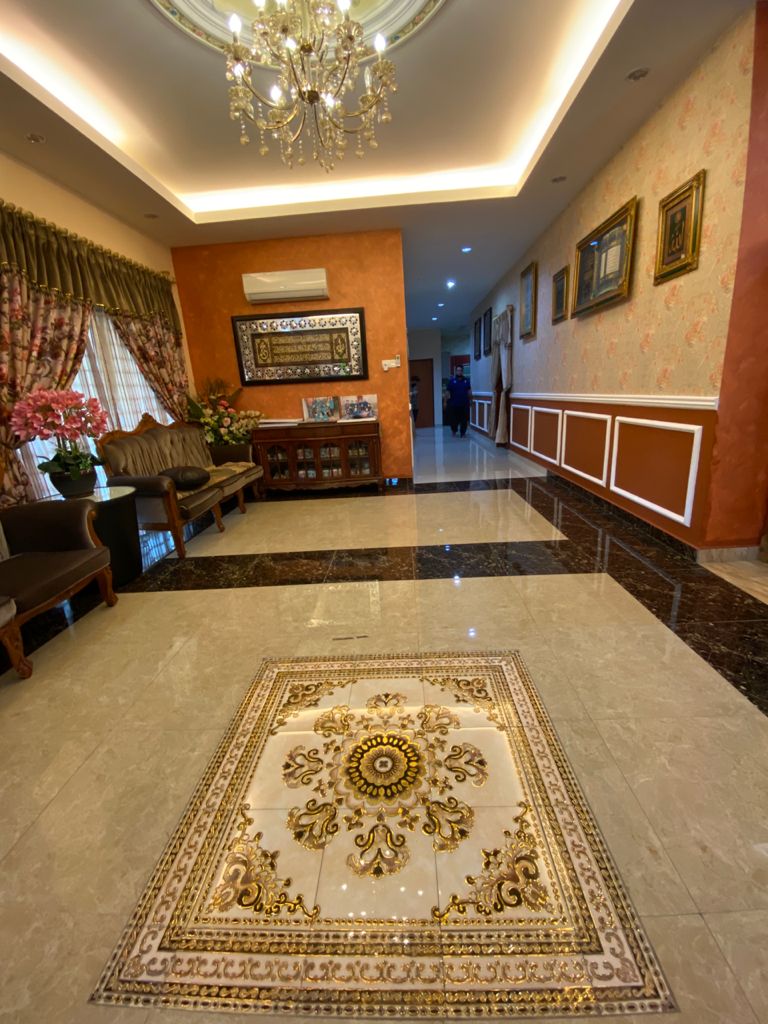 Bungalow LUaS  BeSaR  View KLCc Kg MeLayU AMpANg - photo 2