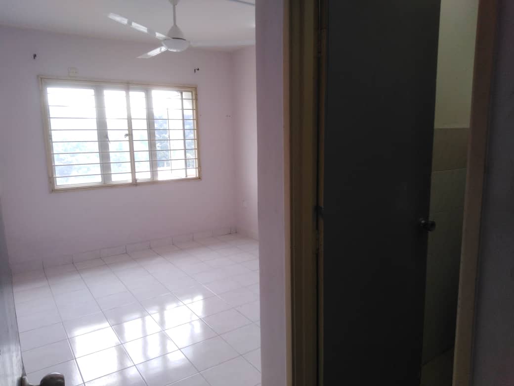 FLoRa DaMaNSaRa PeTaLiNg JaYa PArtLy FuRNiSHeD - photo 6