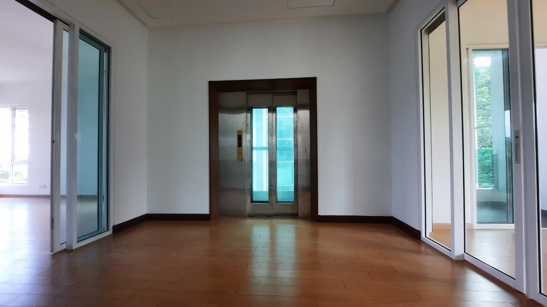 SeMi D BeVeRLy HeiGhT FReEHoLD AmPanG - photo 5
