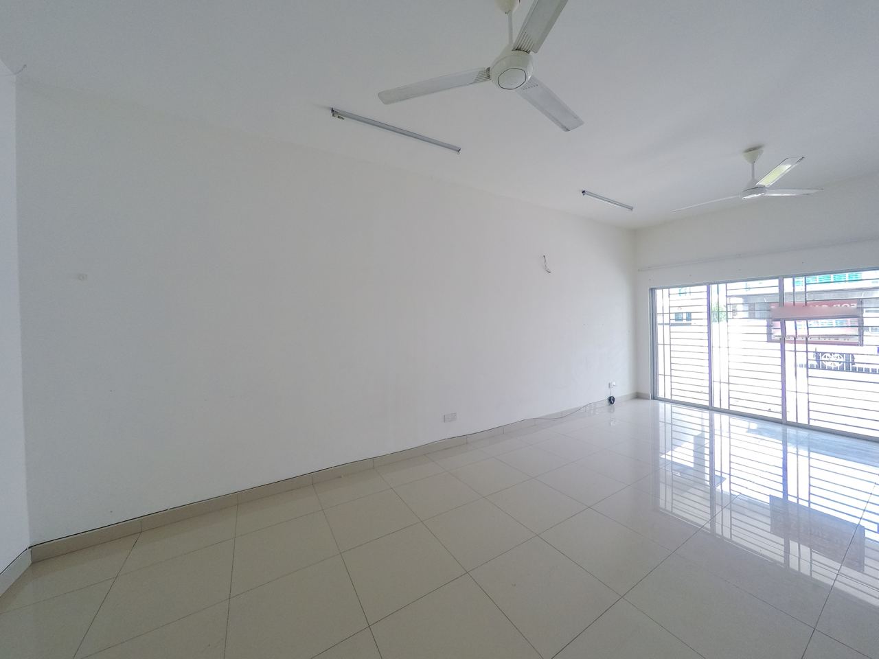 2Sty NON BUMI LOT House BANDAR SAUJANA PUTRA SP3 P - photo 5
