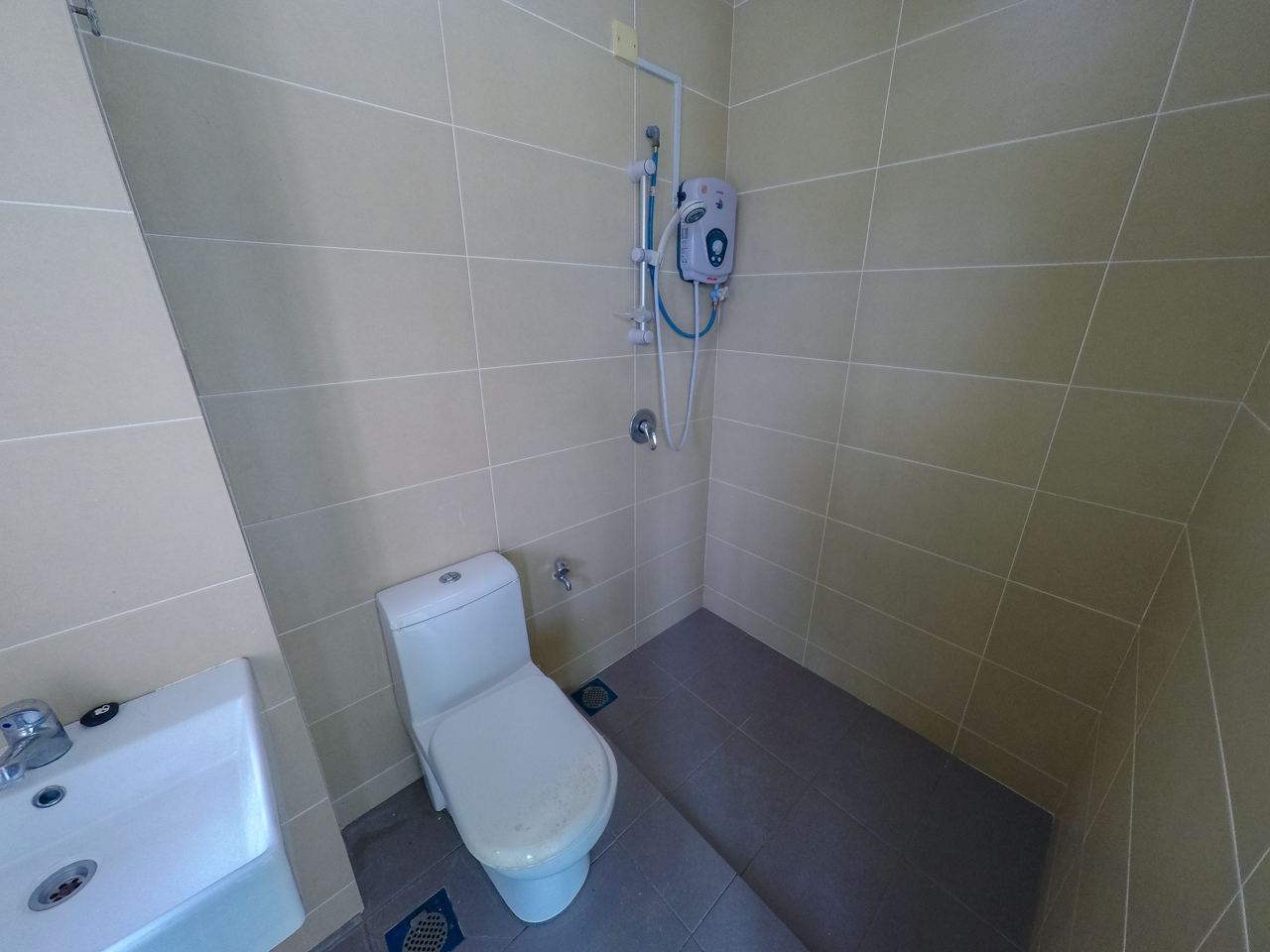 2Sty NON BUMI LOT House BANDAR SAUJANA PUTRA SP3 P - photo 7