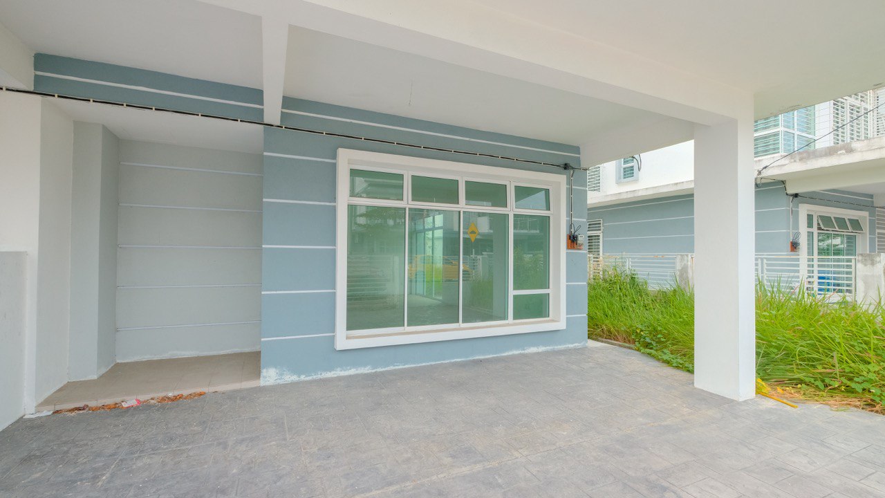 2STY SEMI-D ROYAL GARDEN BANDAR SAUJANA PUTRA - photo 2