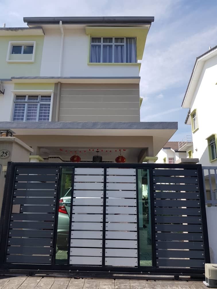 Duplex Townhouse Taman Alam Putra Seri Kembangan - photo 1
