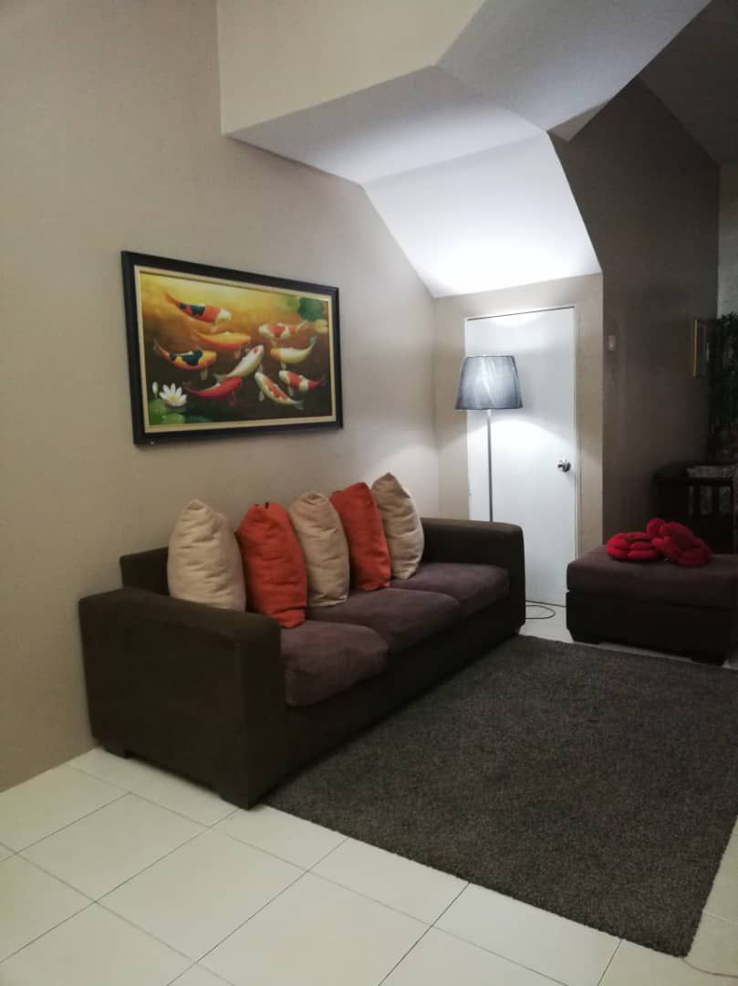 GROND FLOOR RENOVATED TOWN VILLA TMN TASIK Puchong - photo 2