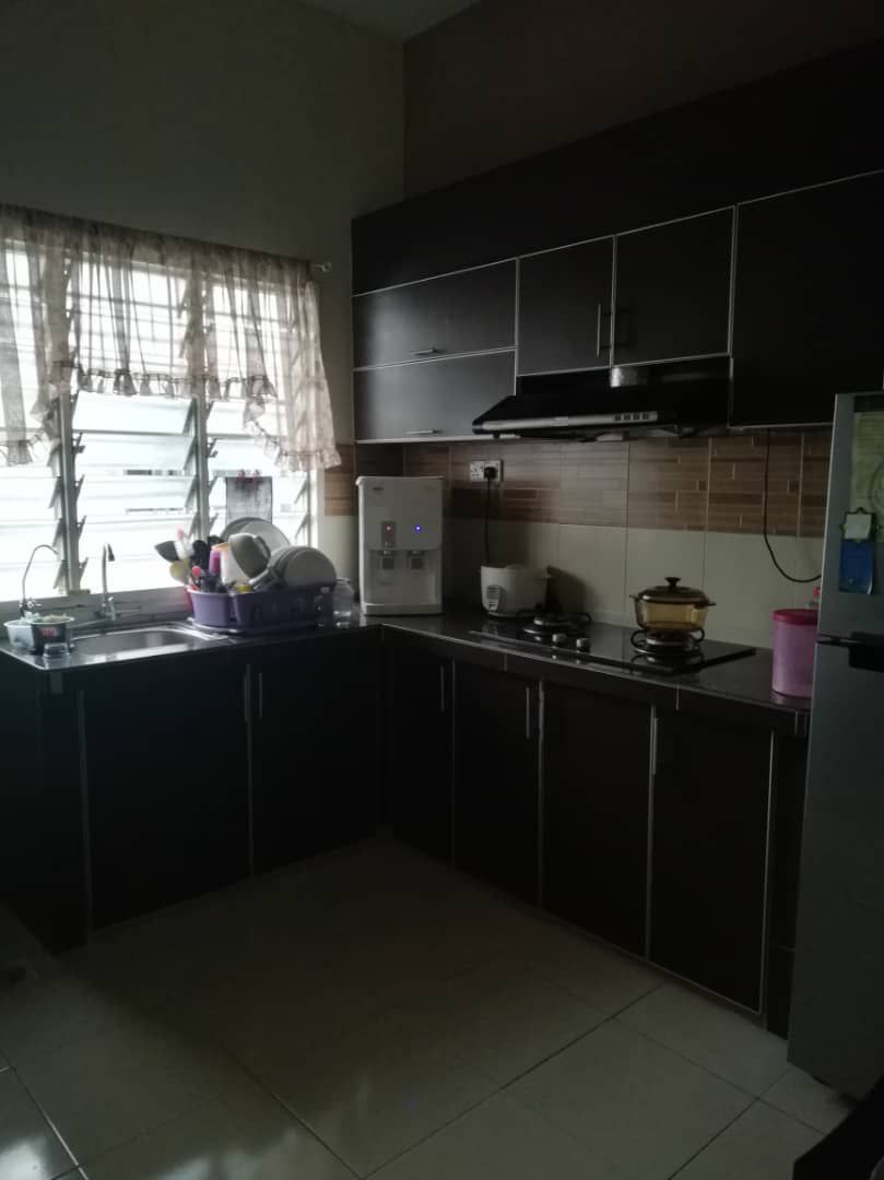 GROND FLOOR RENOVATED TOWN VILLA TMN TASIK Puchong - photo 8