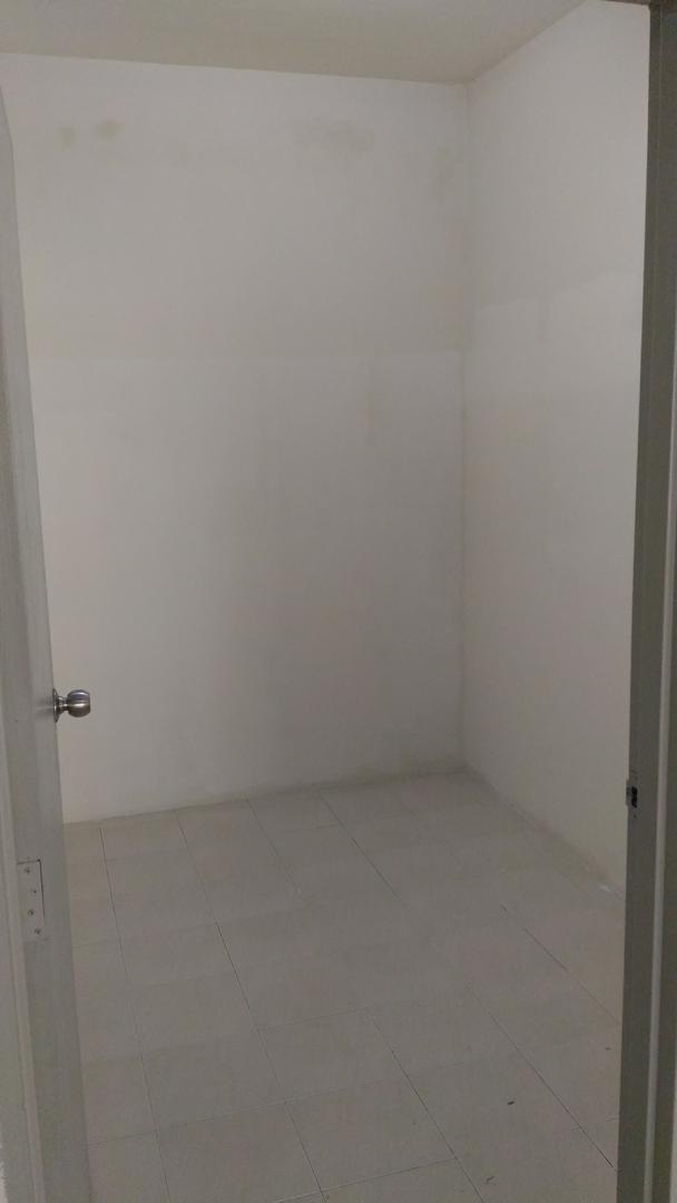 Partly Furnish Mutiara Anggerik BlokB  Shah Alam - photo 3