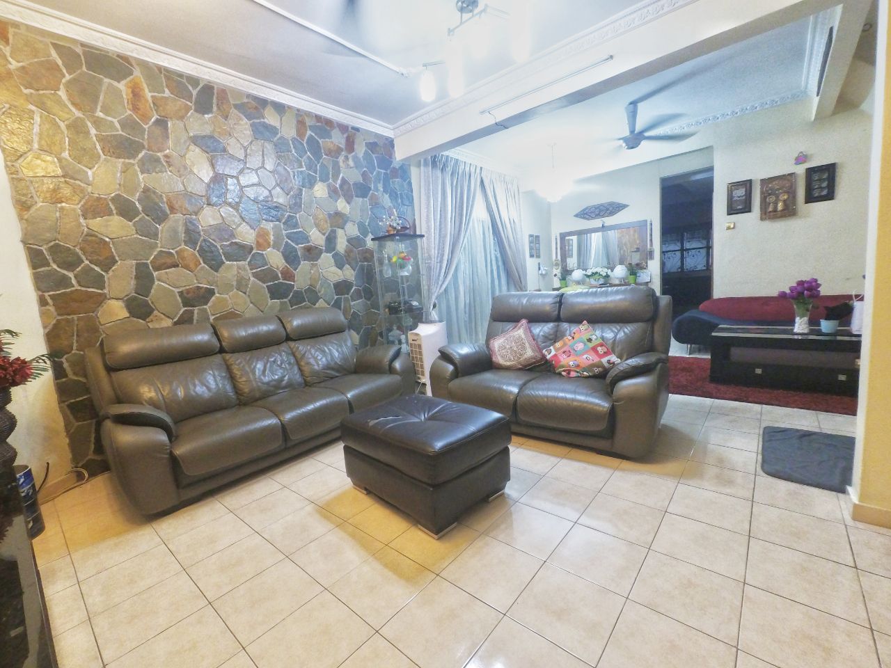 2 Sty Corner Lot Taman Puteri Subang Seksyen U5 - photo 3