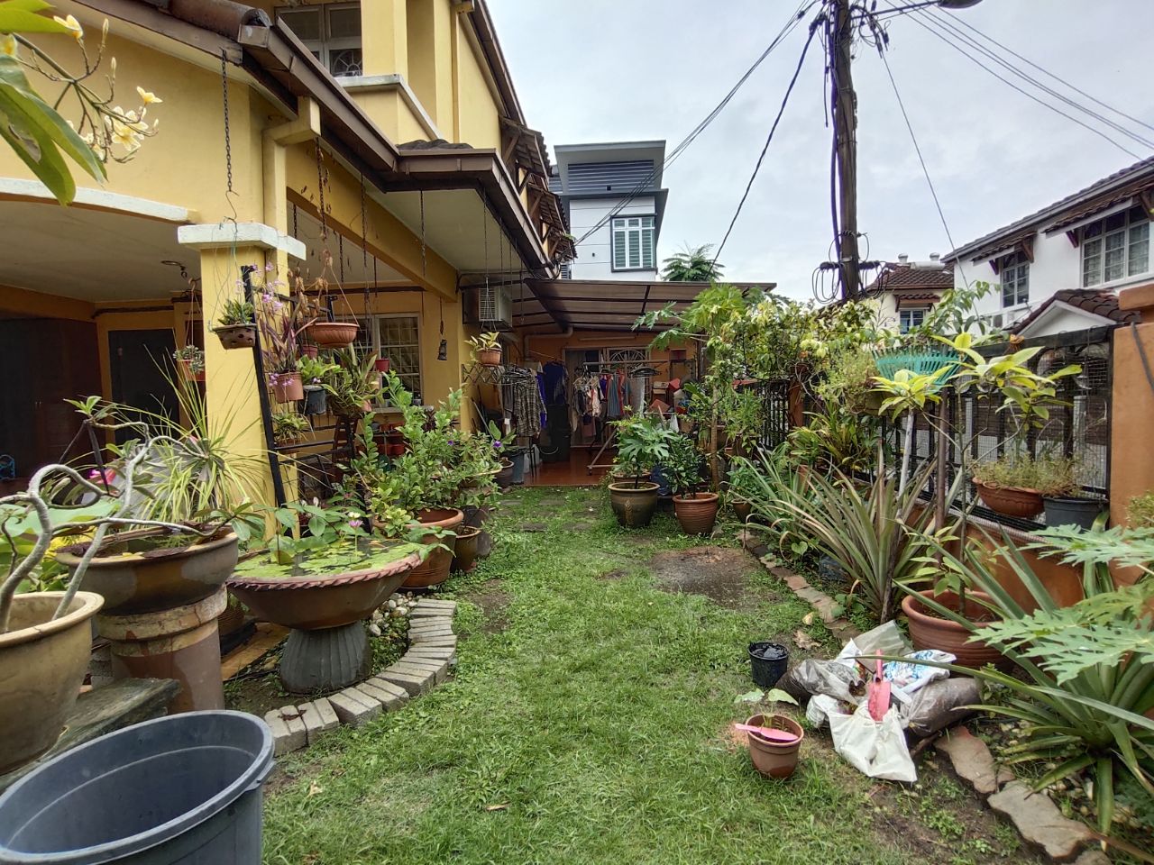 2STOREY END LOT HOUSE USJ 18 Near SUBANG JAYA - photo 2