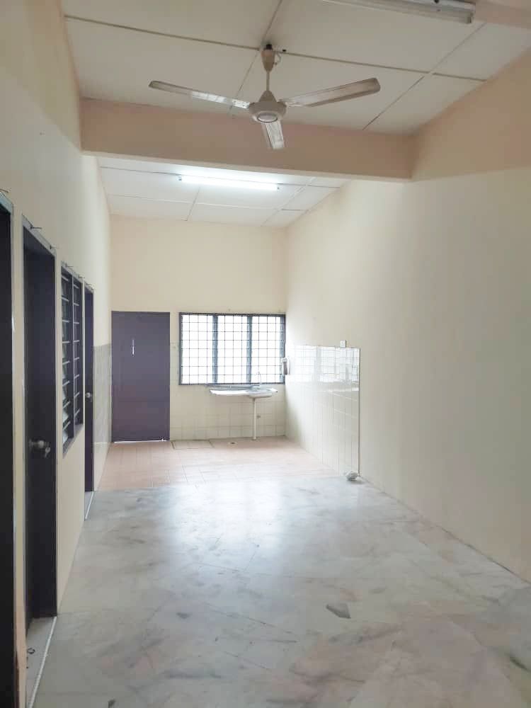 TANAH LUAS 2STY Semi-D Corner Seksyen 8 SHAH ALAM - photo 3