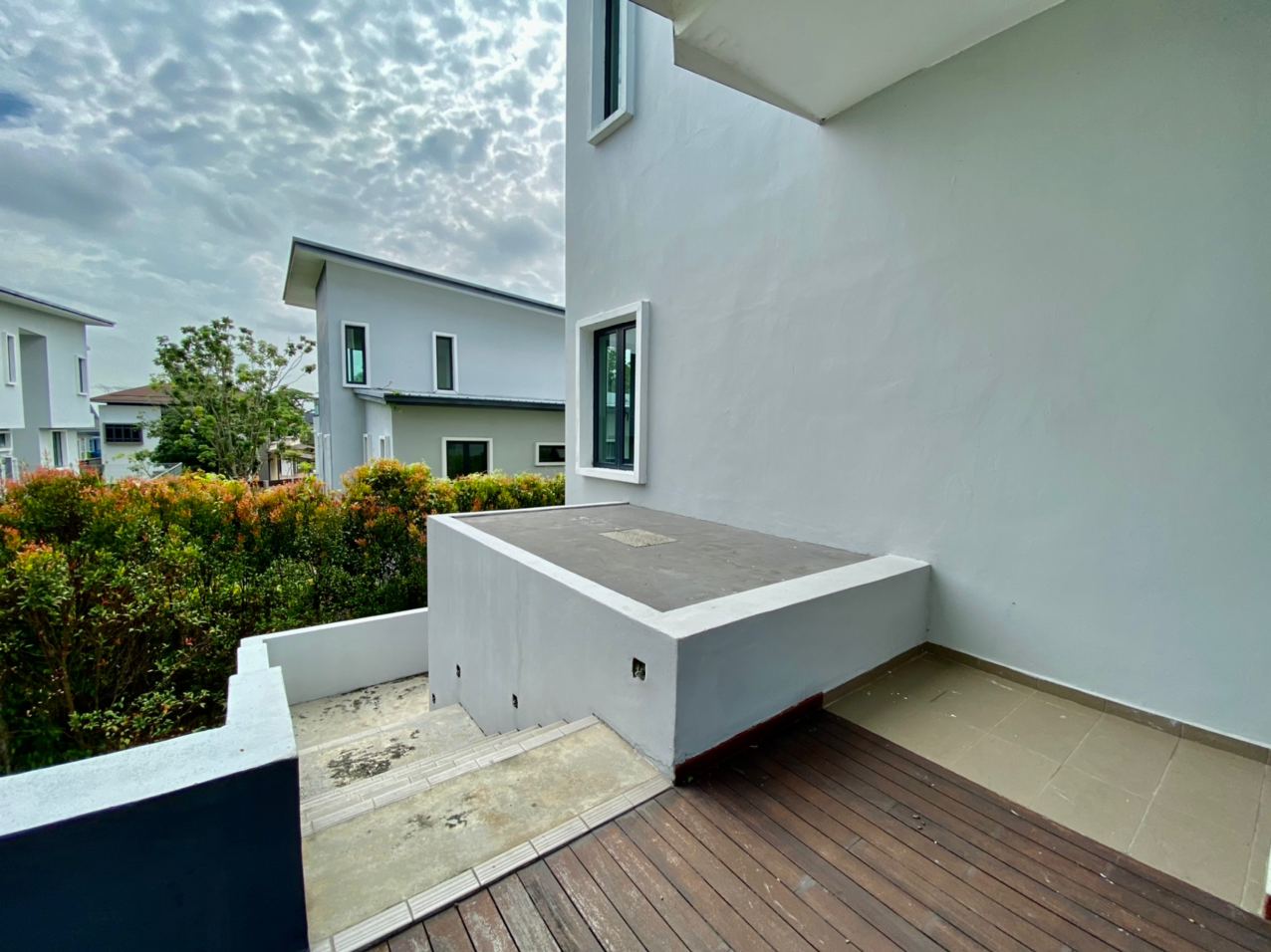 NEW 3 Storey Banglo Monterez Golf Resort Shah Alam - photo 4