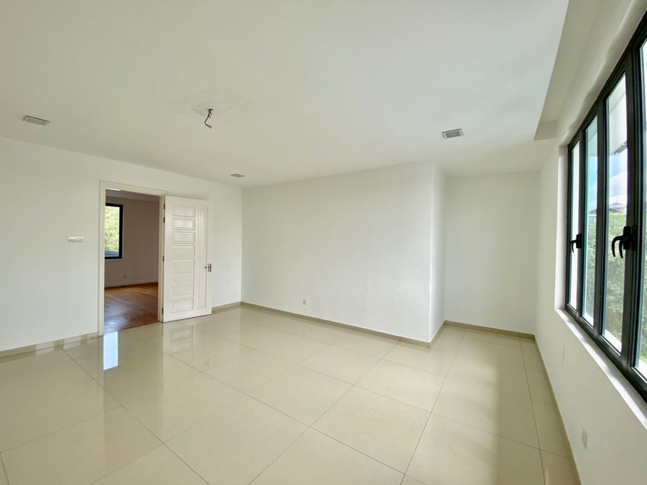 NEW 3 Storey Banglo Monterez Golf Resort Shah Alam - photo 6