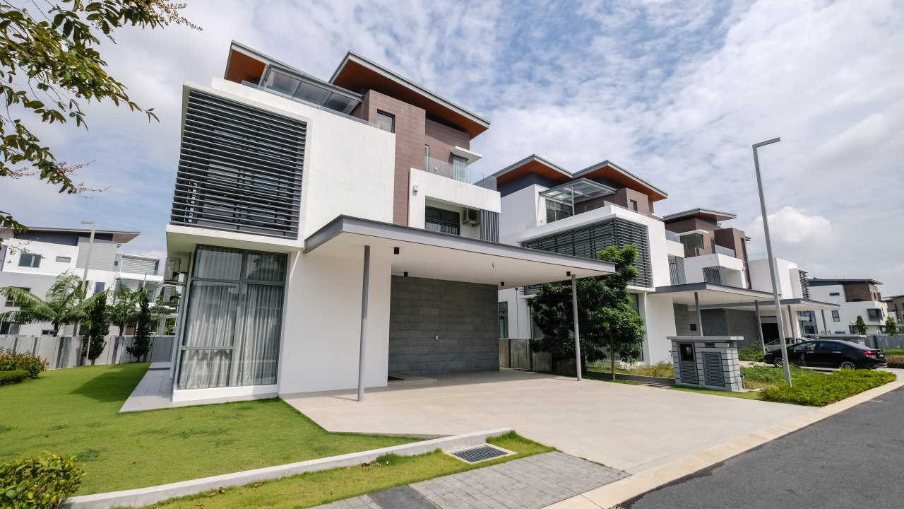 3Sty Bungalow Broadleaf Residence Kota Kemuning - photo 1