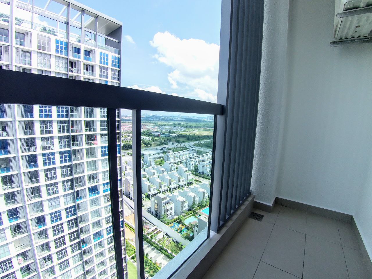 New House Furnished LAKEFRONT RESIDENCE CYBERJAYA - photo 8