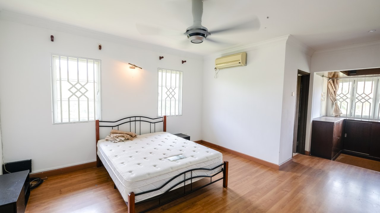 RENOVATED SemiD 2Sty CornerLot Presint14 PUTRAJAYA - photo 5