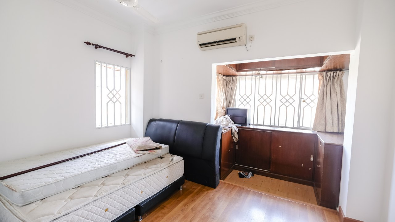 RENOVATED SemiD 2Sty CornerLot Presint14 PUTRAJAYA - photo 13