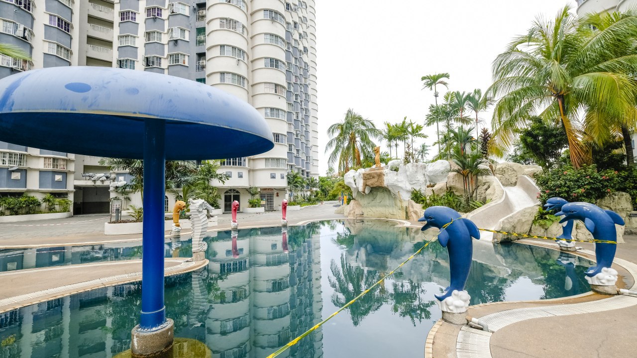 NON BUMI Regency Condominium Klang Jalan Pelangi - photo 3